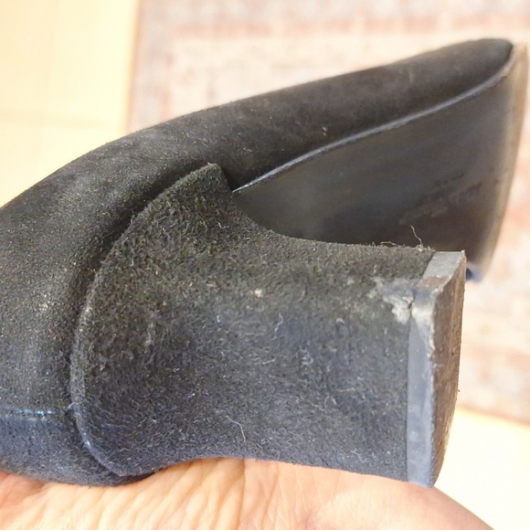 Black suede and fabric vintage Ferragamo shoes - Picture 9 of 9